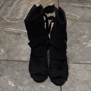 Chic Black Lace-Up Women's Boots